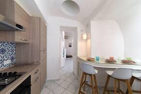 Fantasy House Suites