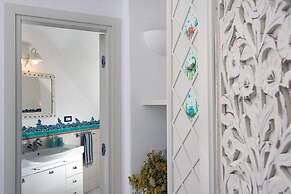Fantasy House Suites