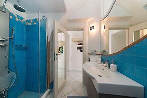 Fantasy House Suites