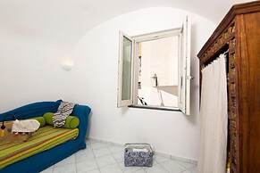 Fantasy House Suites