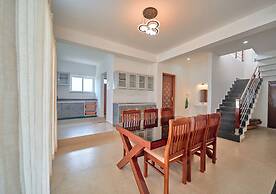 Cucuu Nest Conoor by VOYE HOMES