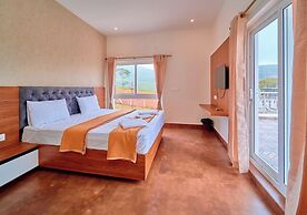 Cucuu Nest Conoor by VOYE HOMES
