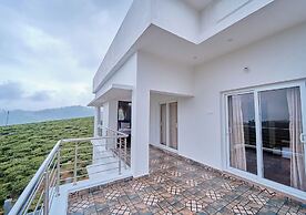 Cucuu Nest Conoor by VOYE HOMES