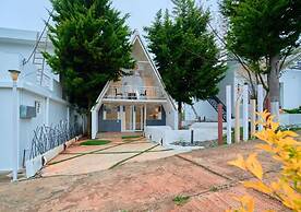 Cucuu Nest Conoor by VOYE HOMES