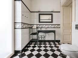 The Gallery Suites by Fragola Collection