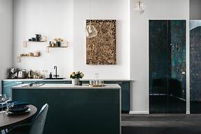 The Gallery Suites by Fragola Collection