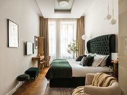 The Gallery Suites by Fragola Collection