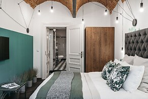 The Gallery Suites by Fragola Collection