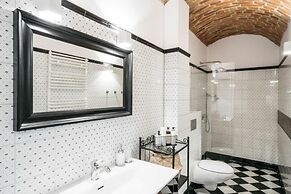 The Gallery Suites by Fragola Collection