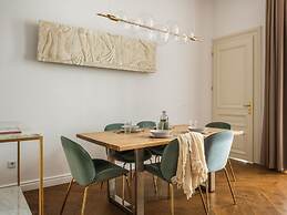 The Gallery Suites by Fragola Collection