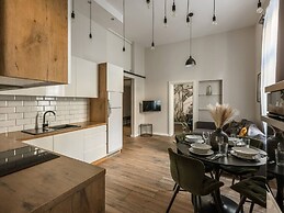 Bohemian Suites by Fragola Apartments