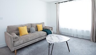 Neptune House by Guestz