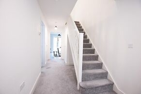 Neptune House by Guestz