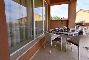Perfect Holiday Apartment With Pool