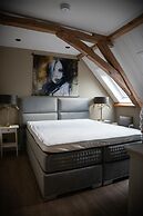 Room4