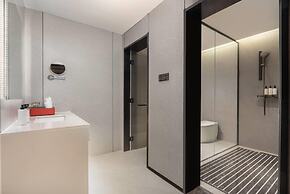 Ramada Encore By Wyndham Kunming South Station