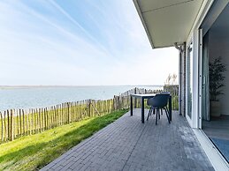 Marina Stay With Dual Terraces
