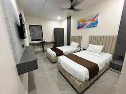 Hotel Ace Inn