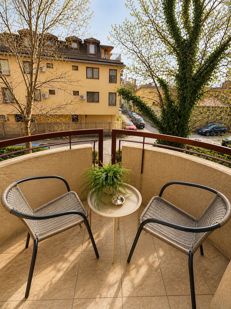Metropole Apartments Prime One