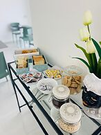Gheloi Room