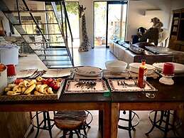 Simba Safaris African Pride