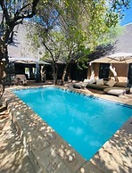 Simba Safaris African Pride