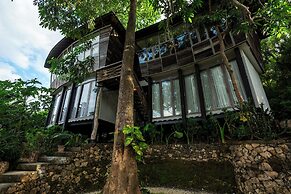 Bong Lux Hostel
