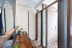 Bong Lux Hostel