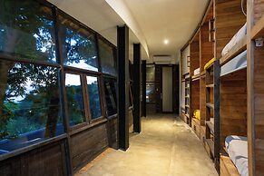Bong Lux Hostel