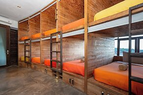 Bong Lux Hostel