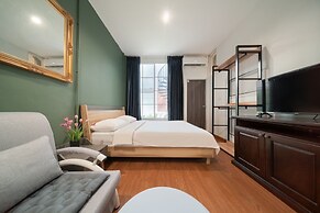 Baan La-Or Heritage Suite