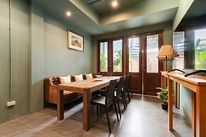 Baan La-Or Heritage Suite