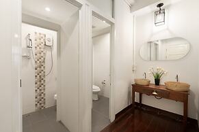 Baan La-Or Heritage Suite