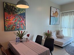 Playful 1BR Bayview Near Okada & MOA