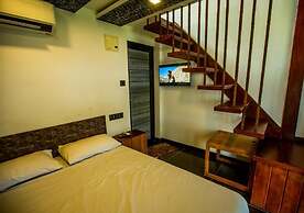 JC Den Villa Kochi by VOYE HOMES