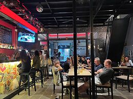 Hoi An Hostel & Bar