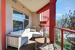 Bright 1 Bdrm at Amenity Rich Resort 102