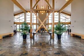 Bright 1 Bdrm at Amenity Rich Resort 102