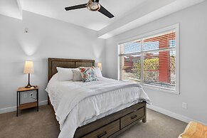 Bright 1 Bdrm at Amenity Rich Resort 102