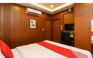 Hotel Meerut International