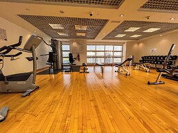 Cosmos Living Premier Studio Near Metro