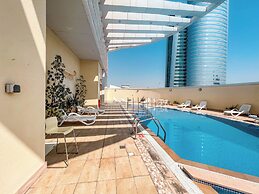 Cosmos Living Premier Studio Near Metro