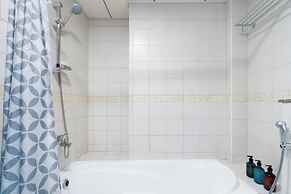 bnbme - Bay Central - 1BR