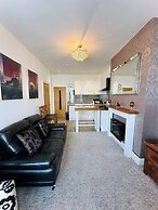 Apartment Sleeps 4 With Beach Access