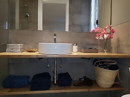 Gava Mar Apartment With Beach View