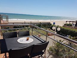 Gava Mar Apartment With Beach View