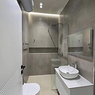 Suites By Jordan's Hotel