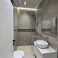 Suites By Jordan's Hotel