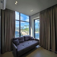 Suites By Jordan's Hotel