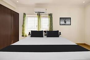 Classic With Balcony Ramaraopet